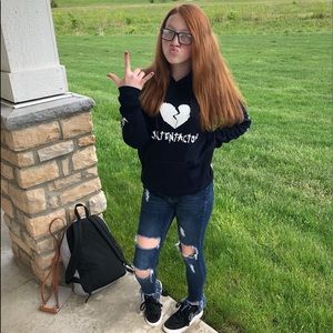 Meet your Posher, Sierra